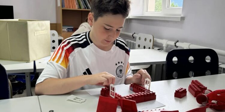 «Знакомство с творческим объединением: как LEGO помогает полюбить математику»