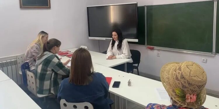 «Родительский навигатор: как помочь ребёнку освоиться в 5-м классе»