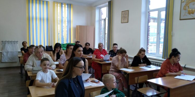 В творческом объединении «Играя, учусь расту» прошло занятие для родителей